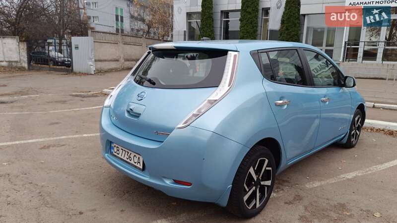 Хэтчбек Nissan Leaf 2014 в Чернигове