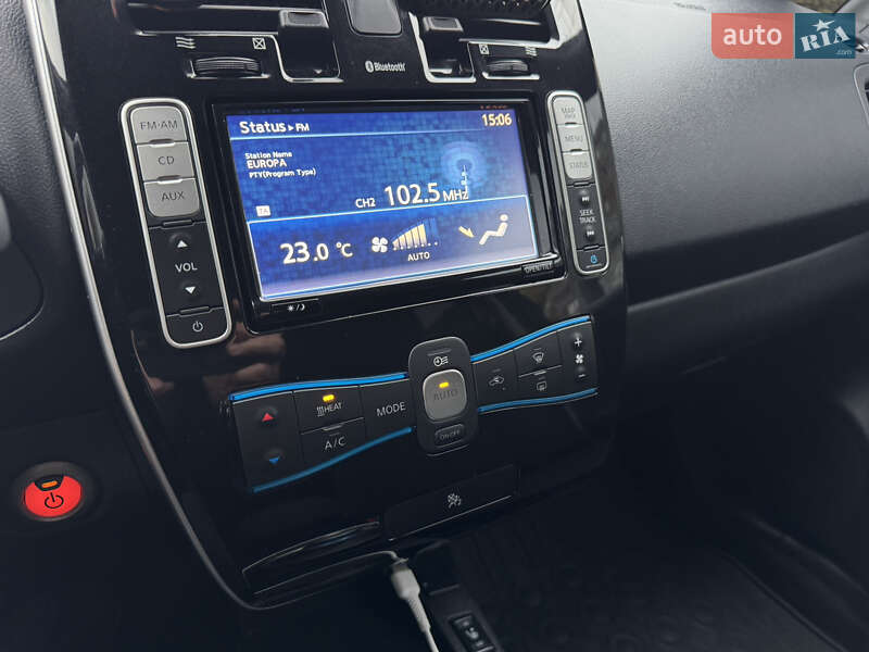 Хэтчбек Nissan Leaf 2015 в Днепре фото 16 Хэтчбек Nissan Leaf 2015 в Днепре