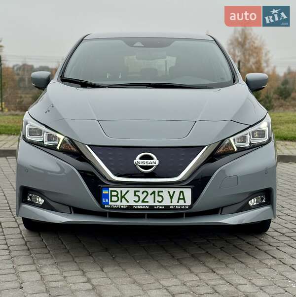Хэтчбек Nissan Leaf 2022 в Ровно