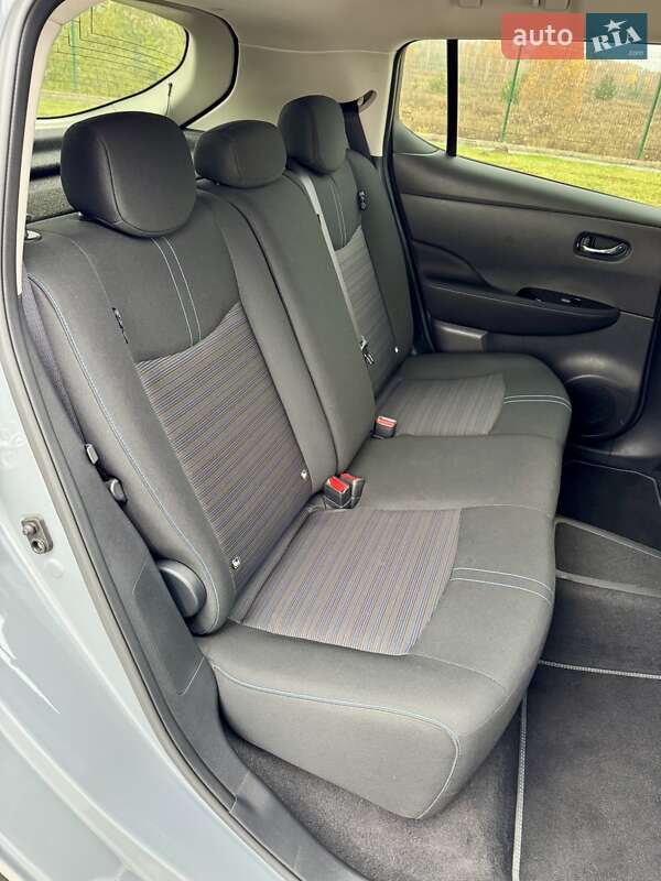 Хэтчбек Nissan Leaf 2022 в Ровно