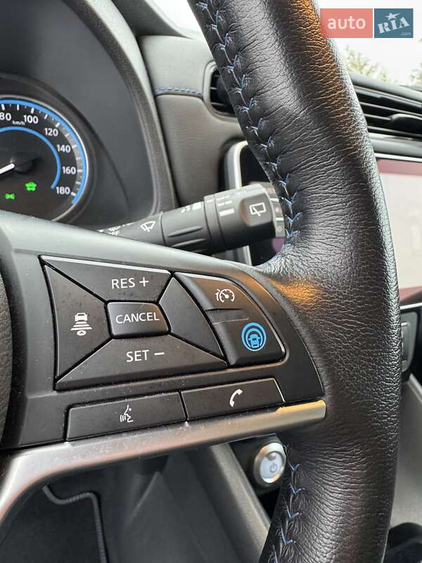 Хэтчбек Nissan Leaf 2022 в Ровно