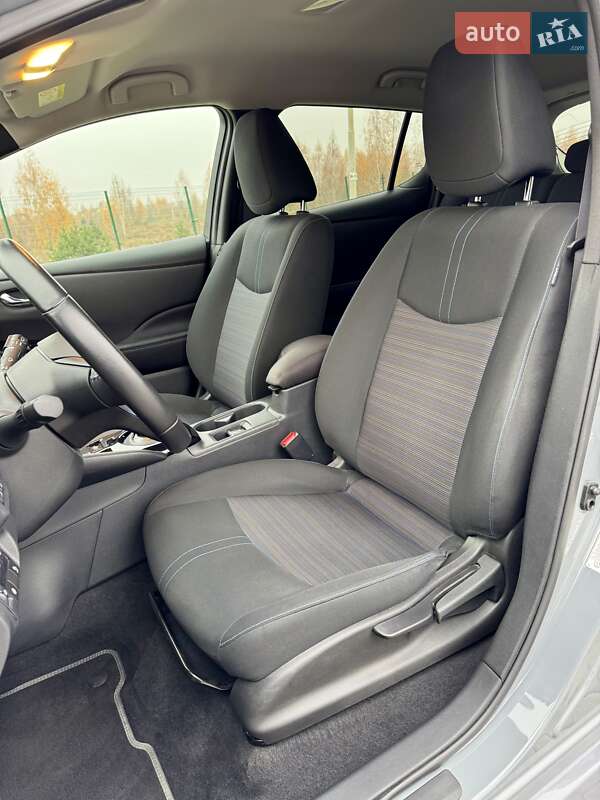 Хэтчбек Nissan Leaf 2022 в Ровно