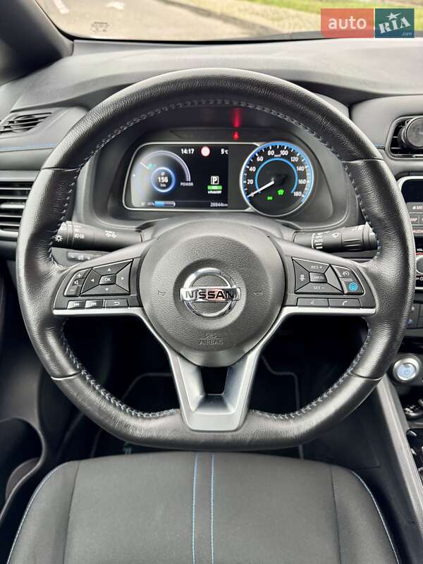 Хэтчбек Nissan Leaf 2022 в Ровно