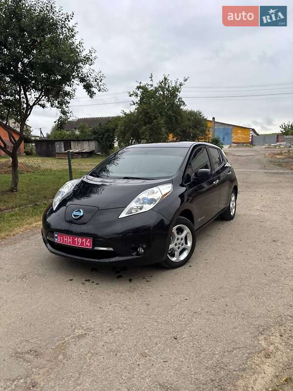 Хэтчбек Nissan Leaf 2013 в Галиче