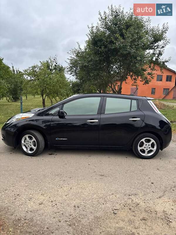 Хэтчбек Nissan Leaf 2013 в Галиче