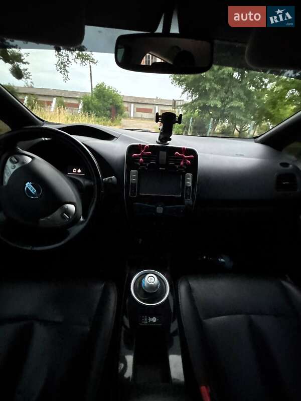 Хэтчбек Nissan Leaf 2013 в Галиче
