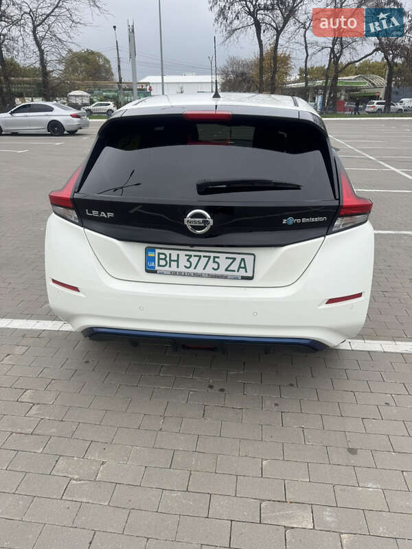 Хетчбек Nissan Leaf 2019 в Одесі