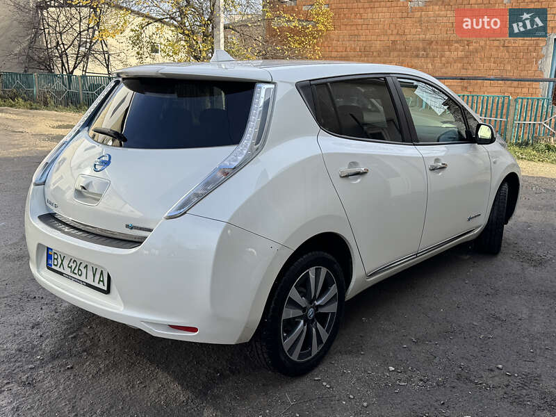 Хэтчбек Nissan Leaf 2014 в Волочиске фото 11 Хэтчбек Nissan Leaf 2014 в Волочиске