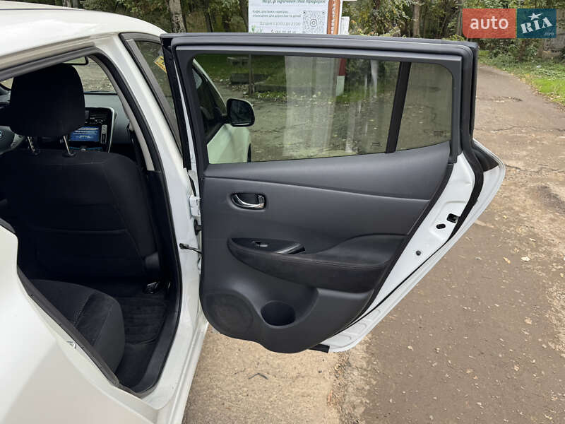 Хэтчбек Nissan Leaf 2013 в Одессе