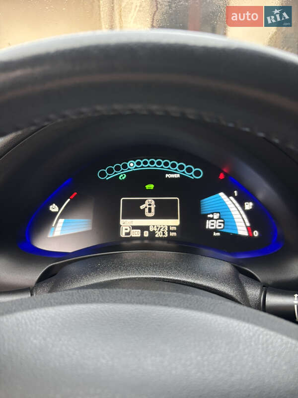 Хетчбек Nissan Leaf 2016 в Володимирі