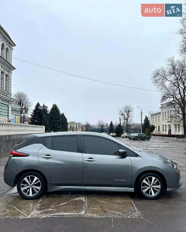 Хетчбек Nissan Leaf 2018 в Львові