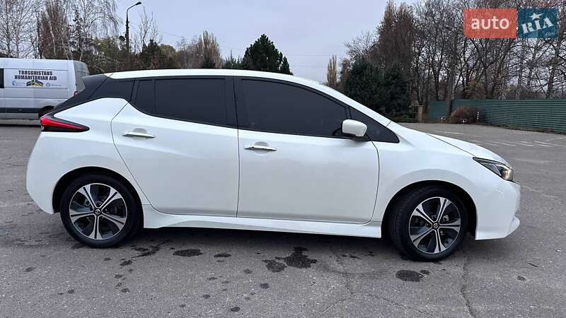 Хэтчбек Nissan Leaf 2020 в Харькове
