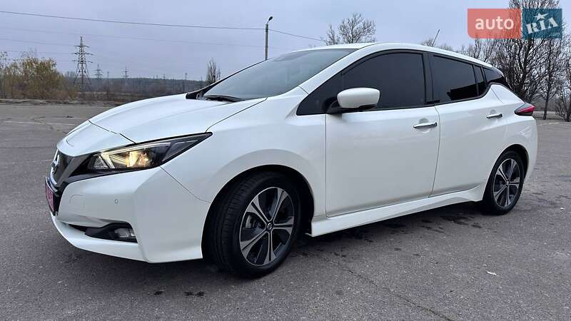 Хэтчбек Nissan Leaf 2020 в Харькове