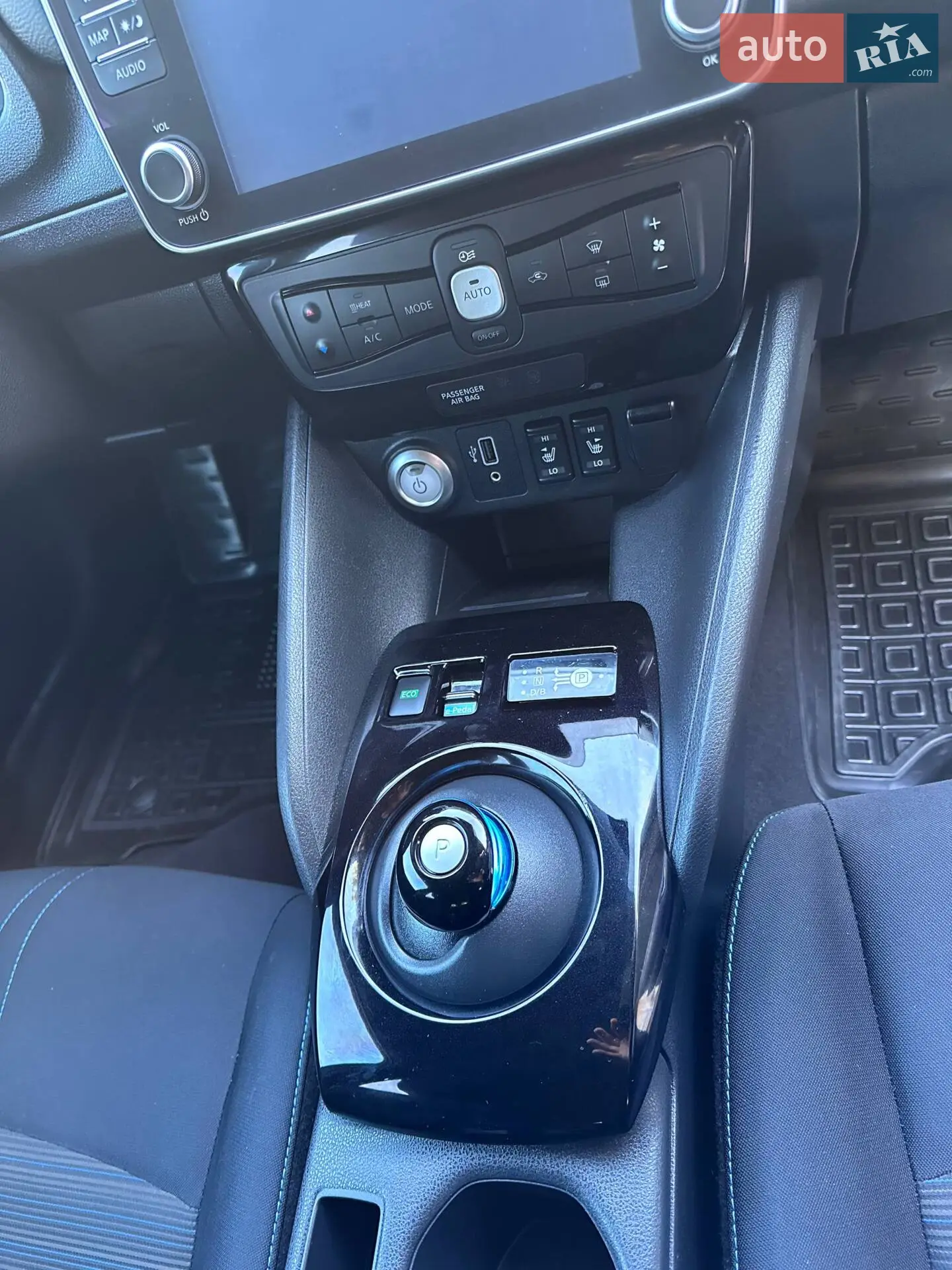 2020 Nissan Leaf - мініатюра 23