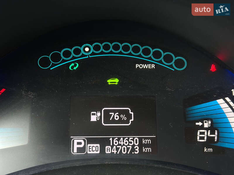 Хэтчбек Nissan Leaf 2014 в Днепре