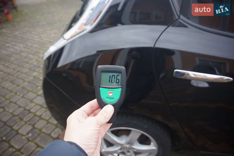 Хэтчбек Nissan Leaf 2012 в Самборе