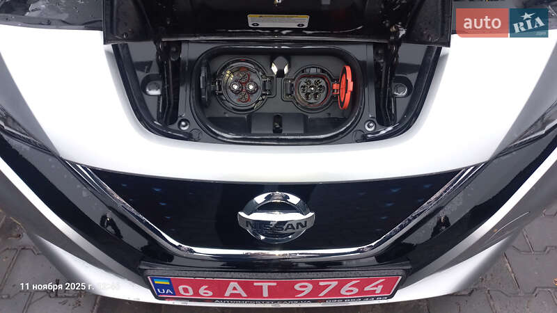 Хэтчбек Nissan Leaf 2022 в Полтаве