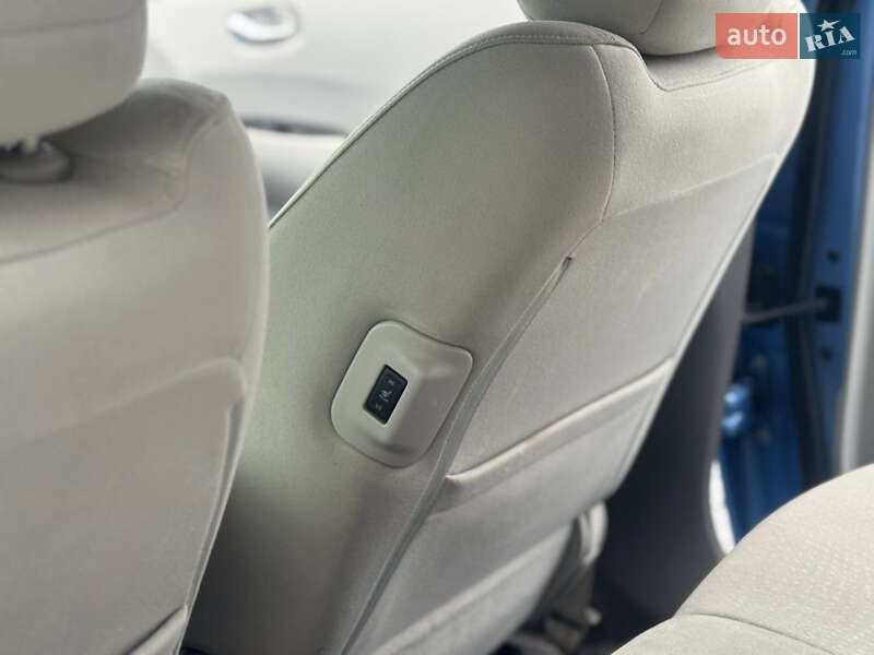 Хетчбек Nissan Leaf 2012 в Львові