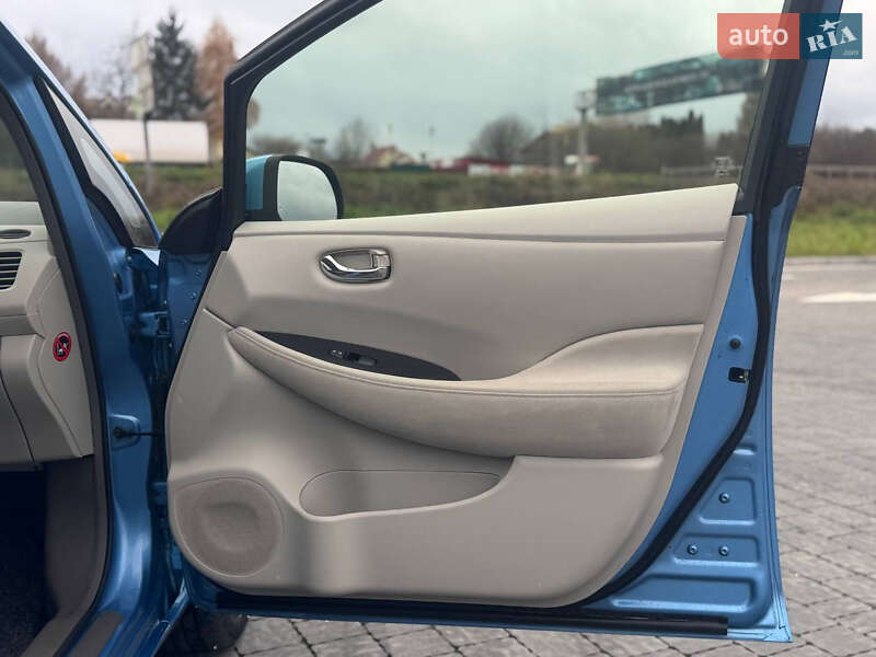 Хетчбек Nissan Leaf 2012 в Львові