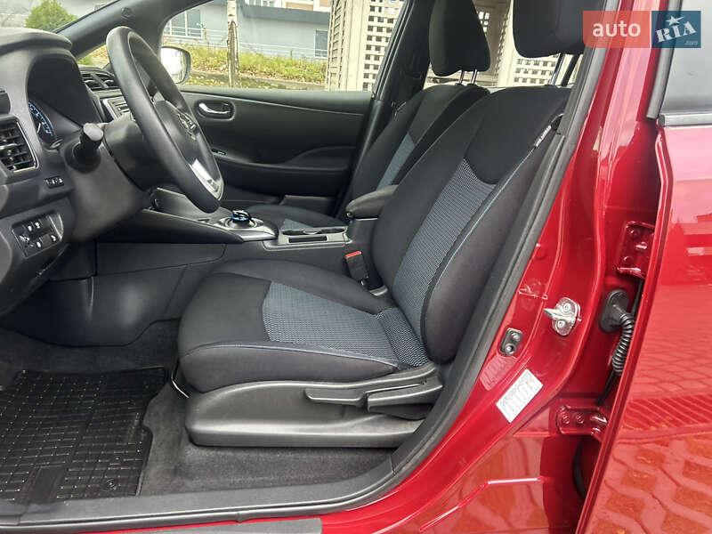 Хетчбек Nissan Leaf 2018 в Тернополі