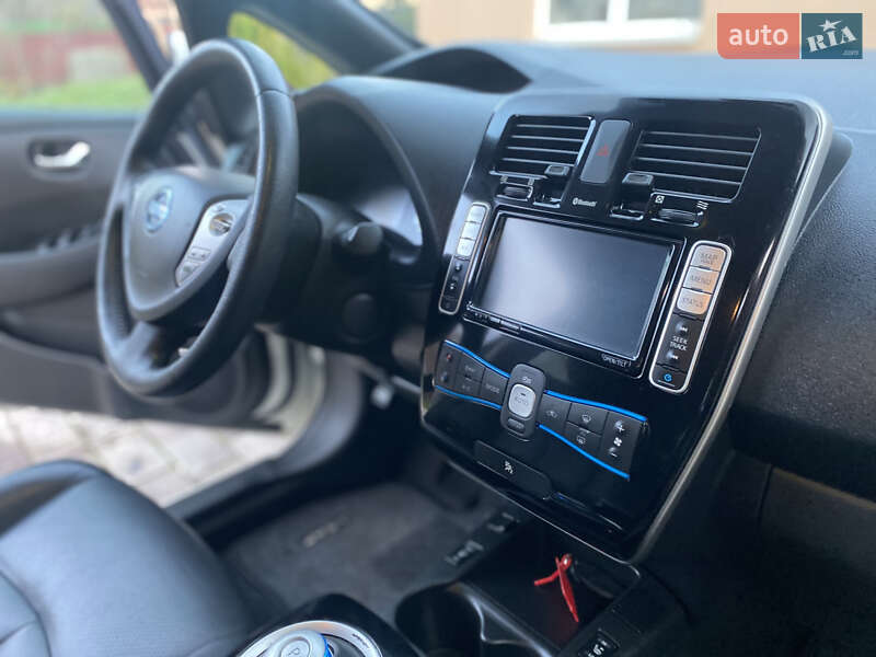 Хэтчбек Nissan Leaf 2016 в Виннице