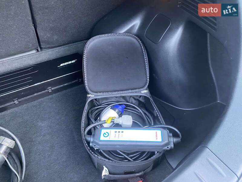 Хэтчбек Nissan Leaf 2016 в Виннице