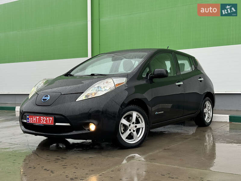 Хетчбек Nissan Leaf 2013 в Олександрії