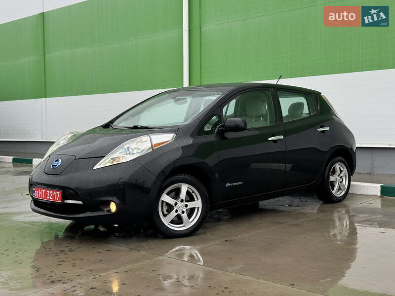 Хетчбек Nissan Leaf 2013 в Олександрії