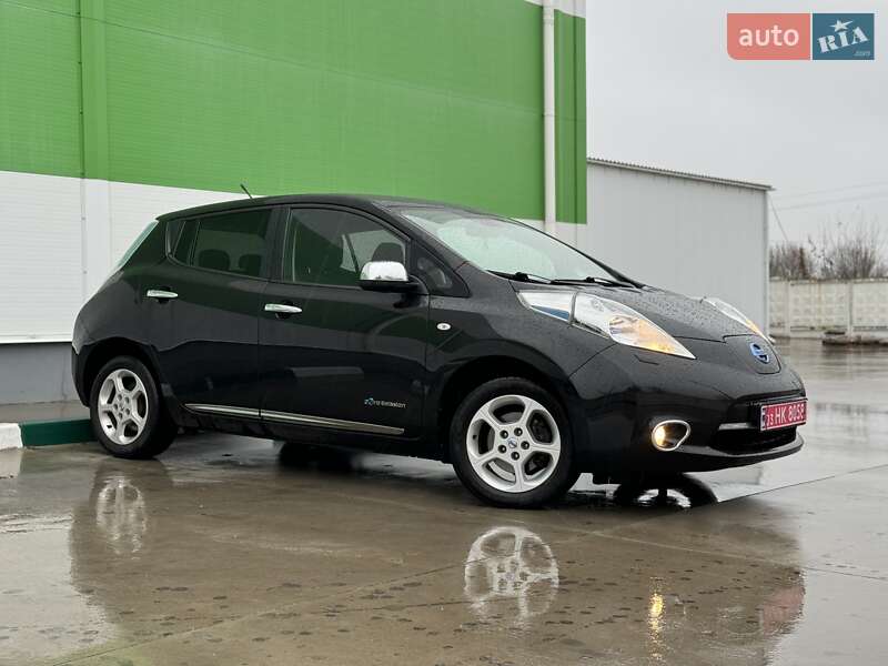 Хетчбек Nissan Leaf 2013 в Олександрії