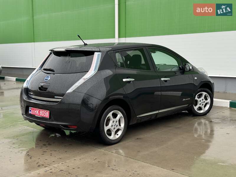 Хетчбек Nissan Leaf 2013 в Олександрії
