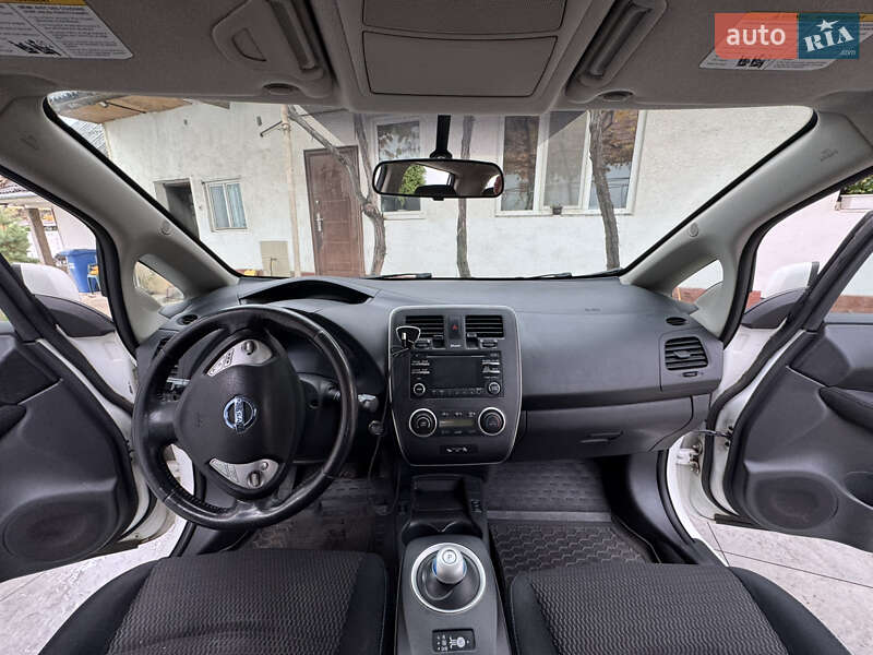 Хэтчбек Nissan Leaf 2015 в Ужгороде фото 9 Хэтчбек Nissan Leaf 2015 в Ужгороде