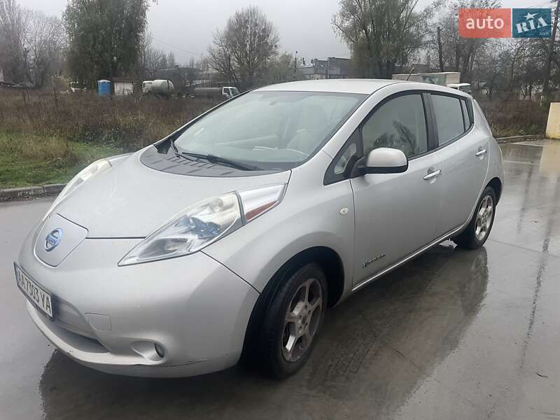Nissan Leaf 2011
