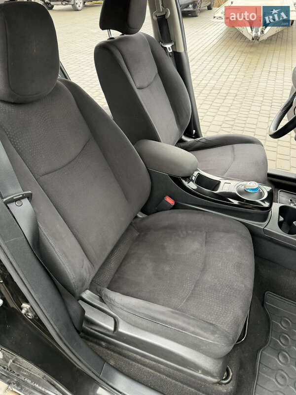 Хетчбек Nissan Leaf 2016 в Луцьку