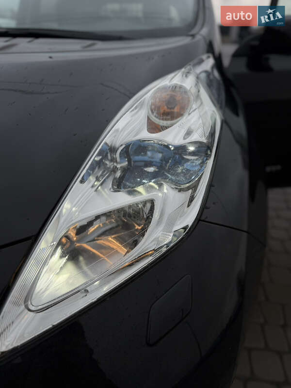 Хетчбек Nissan Leaf 2016 в Луцьку