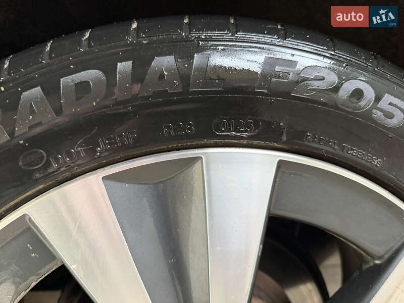 Хетчбек Nissan Leaf 2016 в Луцьку