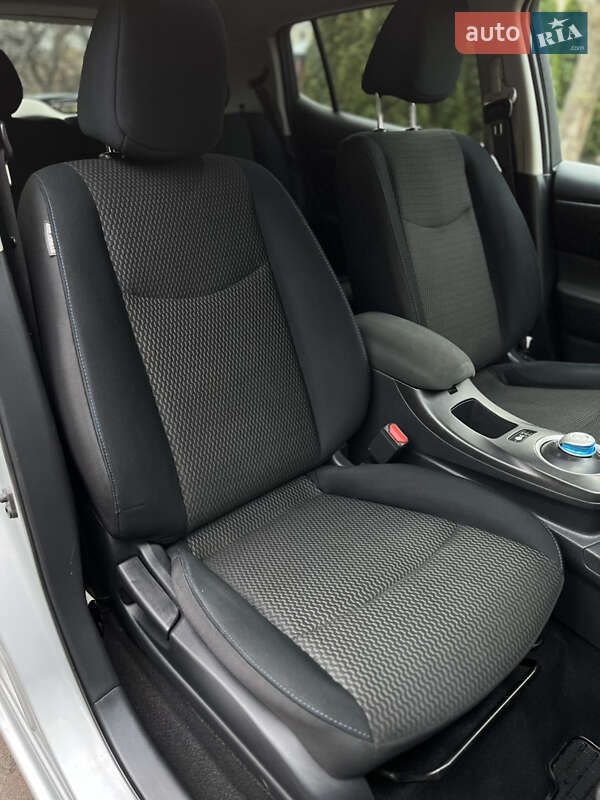 Хетчбек Nissan Leaf 2015 в Львові