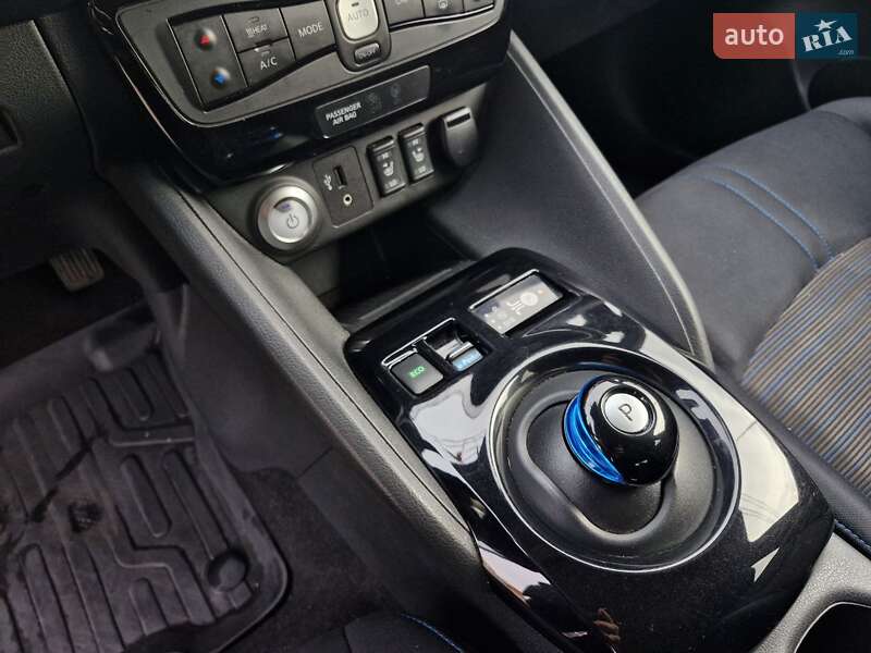 Хетчбек Nissan Leaf 2018 в Миколаєві