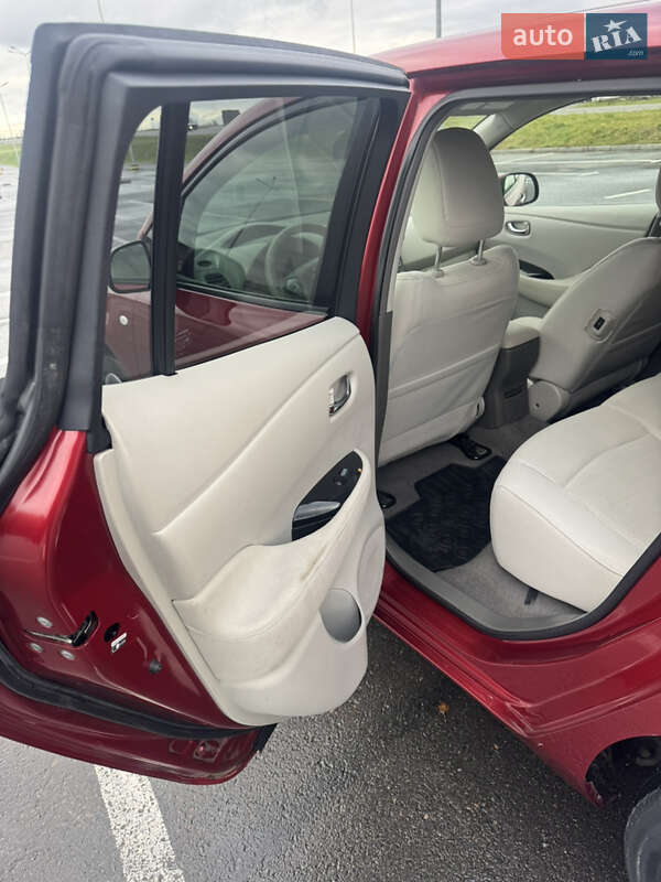 Хетчбек Nissan Leaf 2012 в Львові