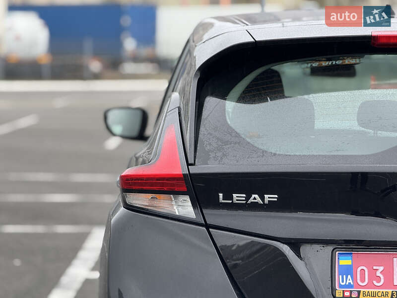 Хэтчбек Nissan Leaf 2018 в Киеве