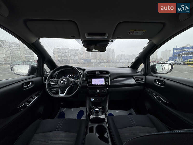 Хэтчбек Nissan Leaf 2018 в Киеве