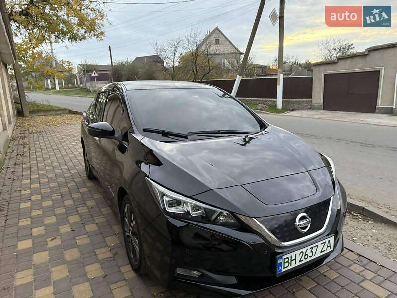 Хэтчбек Nissan Leaf 2018 в Белгороде-Днестровском
