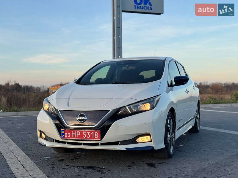 Хэтчбек Nissan Leaf 2018 в Львове