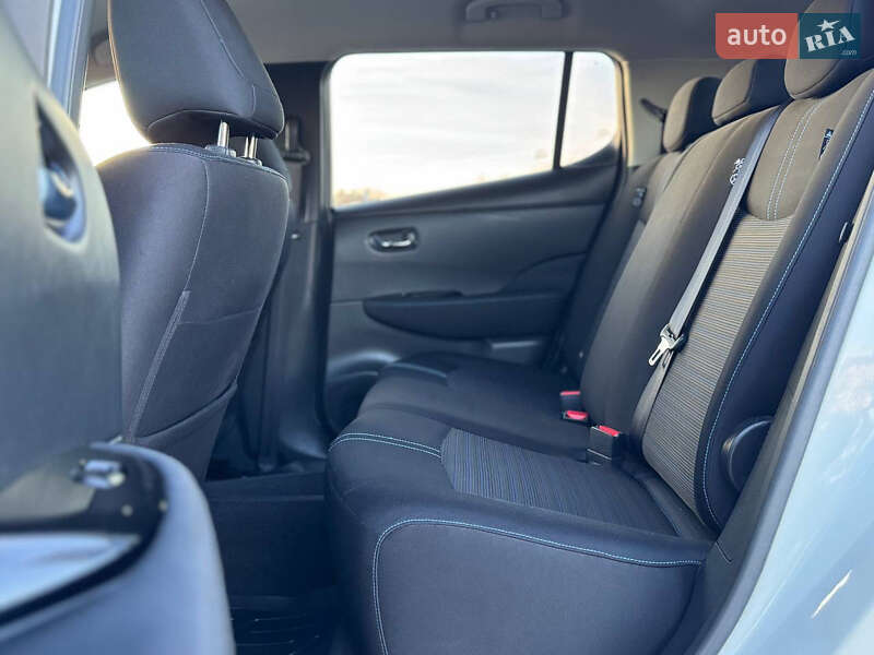 Хэтчбек Nissan Leaf 2018 в Львове
