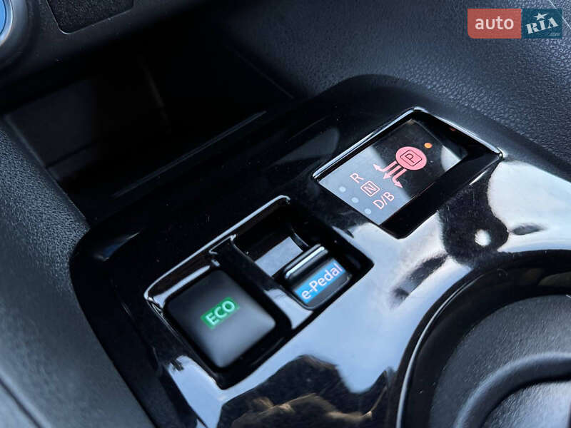 Хэтчбек Nissan Leaf 2018 в Львове