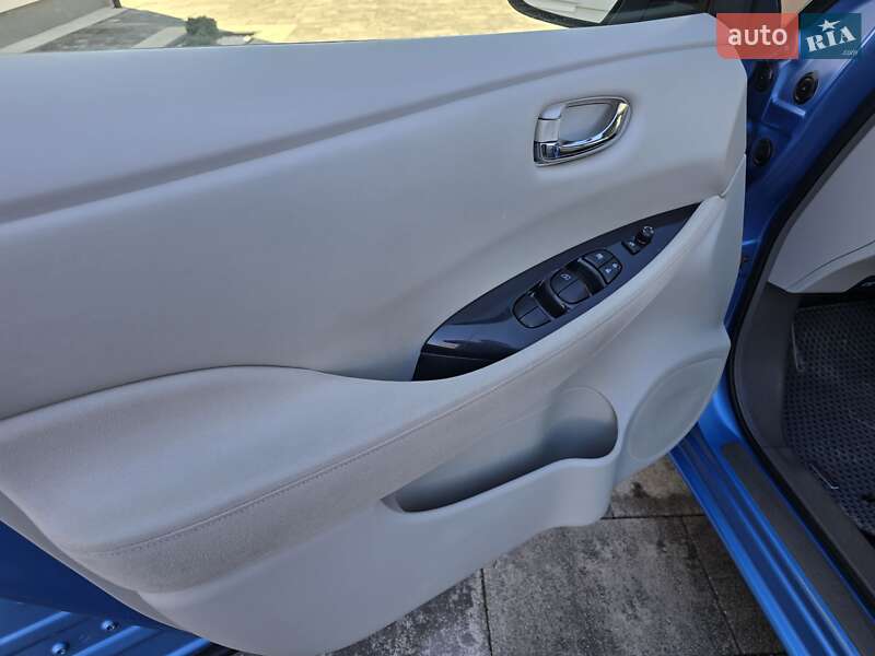 Хэтчбек Nissan Leaf 2011 в Ивано-Франковске фото 13 Хэтчбек Nissan Leaf 2011 в Ивано-Франковске