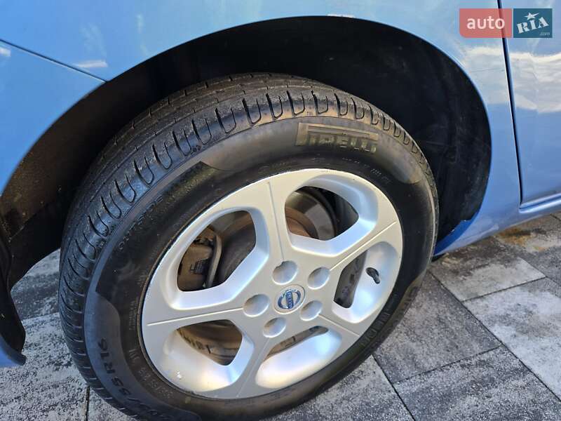 Хэтчбек Nissan Leaf 2011 в Ивано-Франковске фото 51 Хэтчбек Nissan Leaf 2011 в Ивано-Франковске