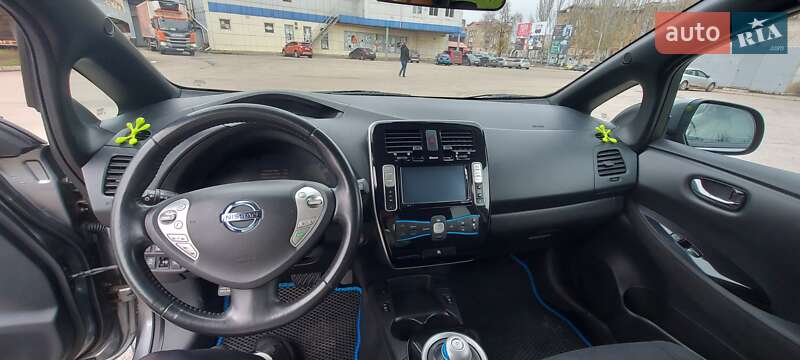 Хэтчбек Nissan Leaf 2015 в Кривом Роге фото 15 Хэтчбек Nissan Leaf 2015 в Кривом Роге