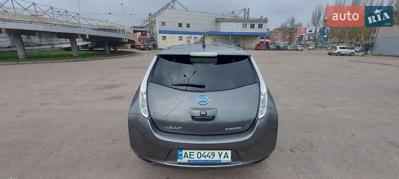 Хэтчбек Nissan Leaf 2015 в Кривом Роге фото 28 Хэтчбек Nissan Leaf 2015 в Кривом Роге