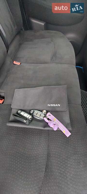 Хэтчбек Nissan Leaf 2015 в Кривом Роге фото 30 Хэтчбек Nissan Leaf 2015 в Кривом Роге