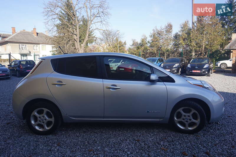 Хэтчбек Nissan Leaf 2013 в Самборе фото 15 Хэтчбек Nissan Leaf 2013 в Самборе
